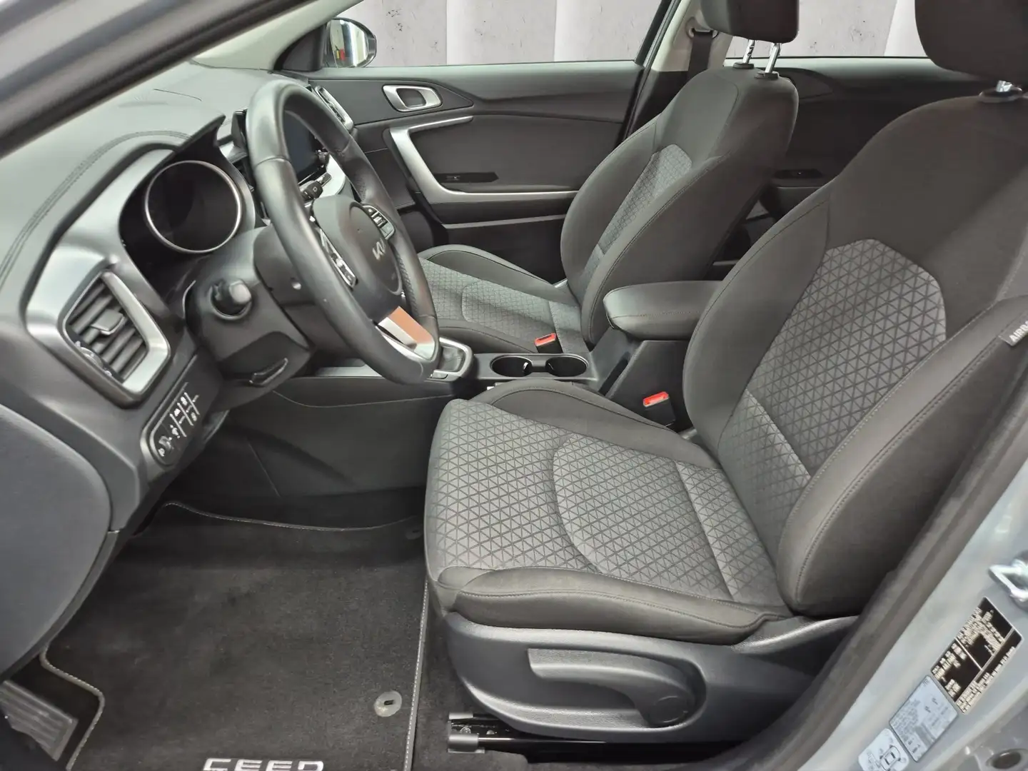 Kia Ceed / cee'd Ceed 1.0 T-GDI RFK | AC | GRA | FSE Silber - 2