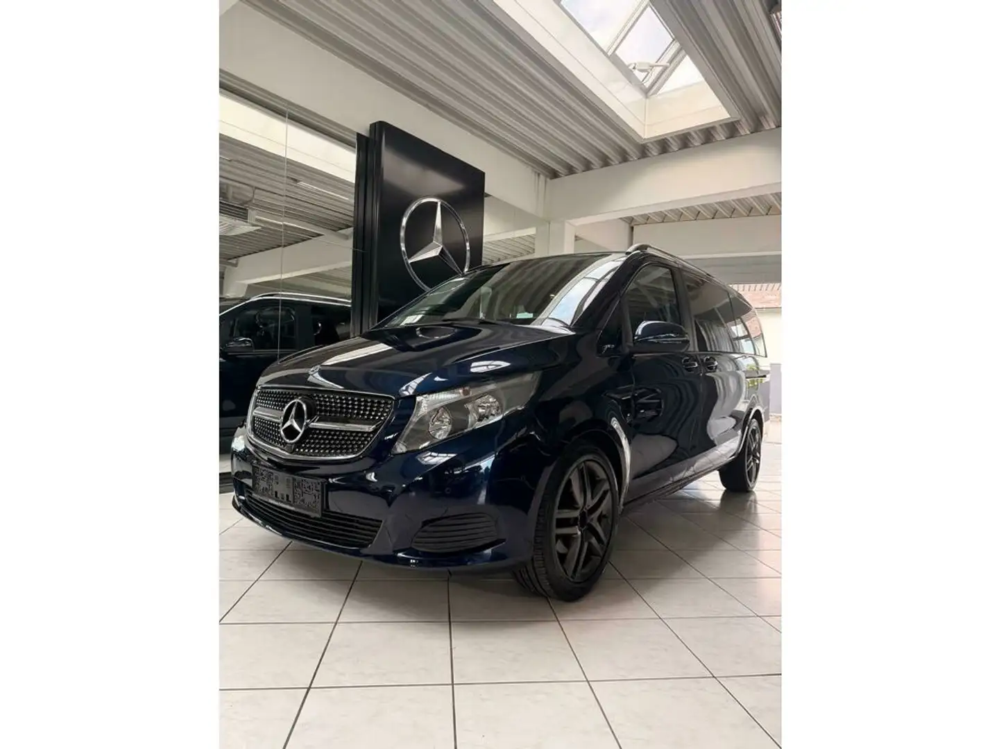 Mercedes-Benz V 220 CDI LANG (AHV-EL-Türen) Blau - 2