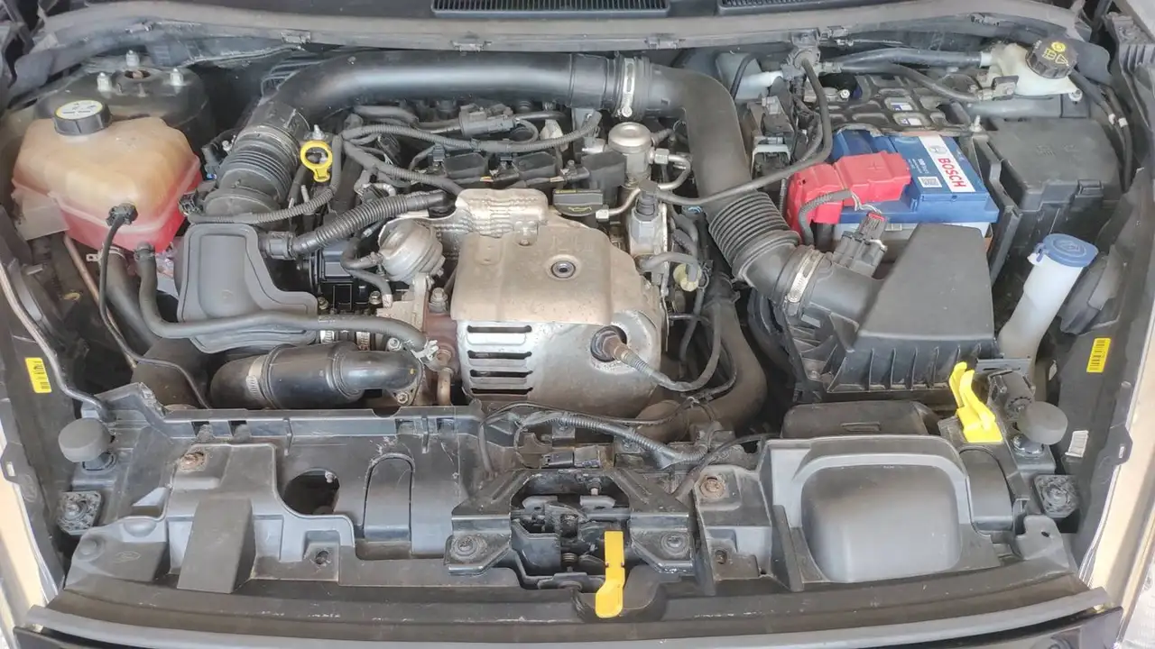 Ford Fiesta 3 portes — photo 15