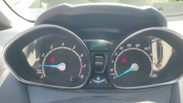 Ford Fiesta view 12