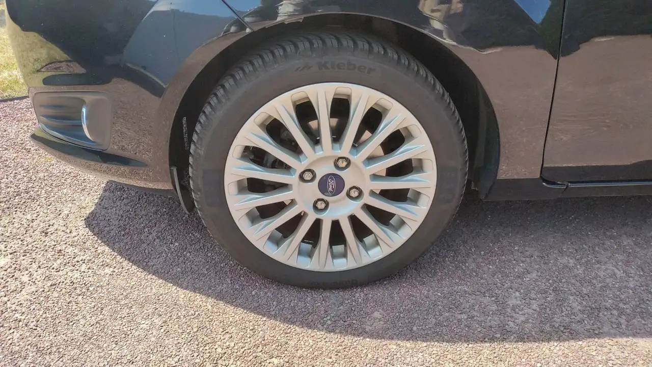 Ford Fiesta 3 portes — photo 18