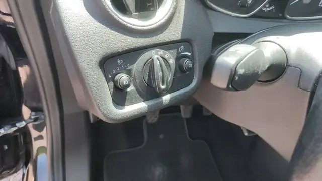 Ford Fiesta view 13