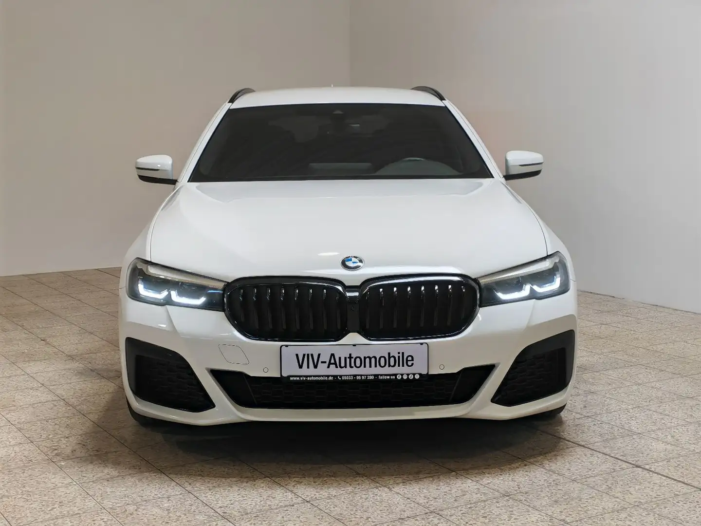 BMW 520 d Touring M Sport M Paket *1.Hand*LiveCockpit Weiß - 2