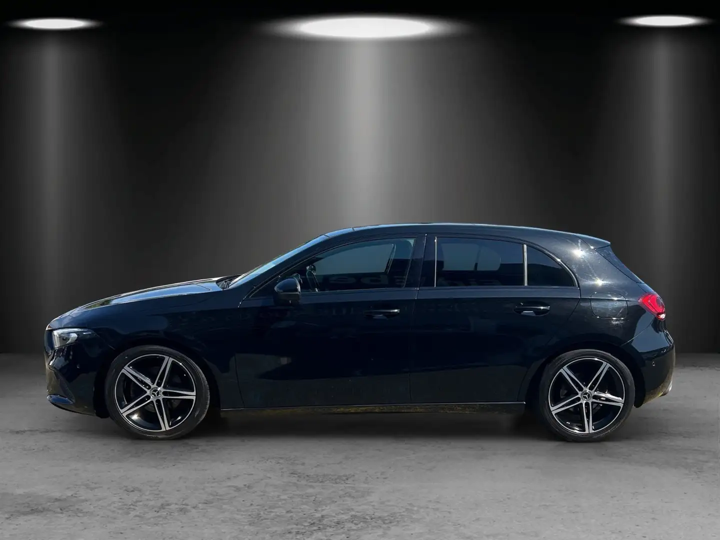 Mercedes-Benz A 200 7G Progres LED Night Pano Busines NaviPrem Zwart - 2