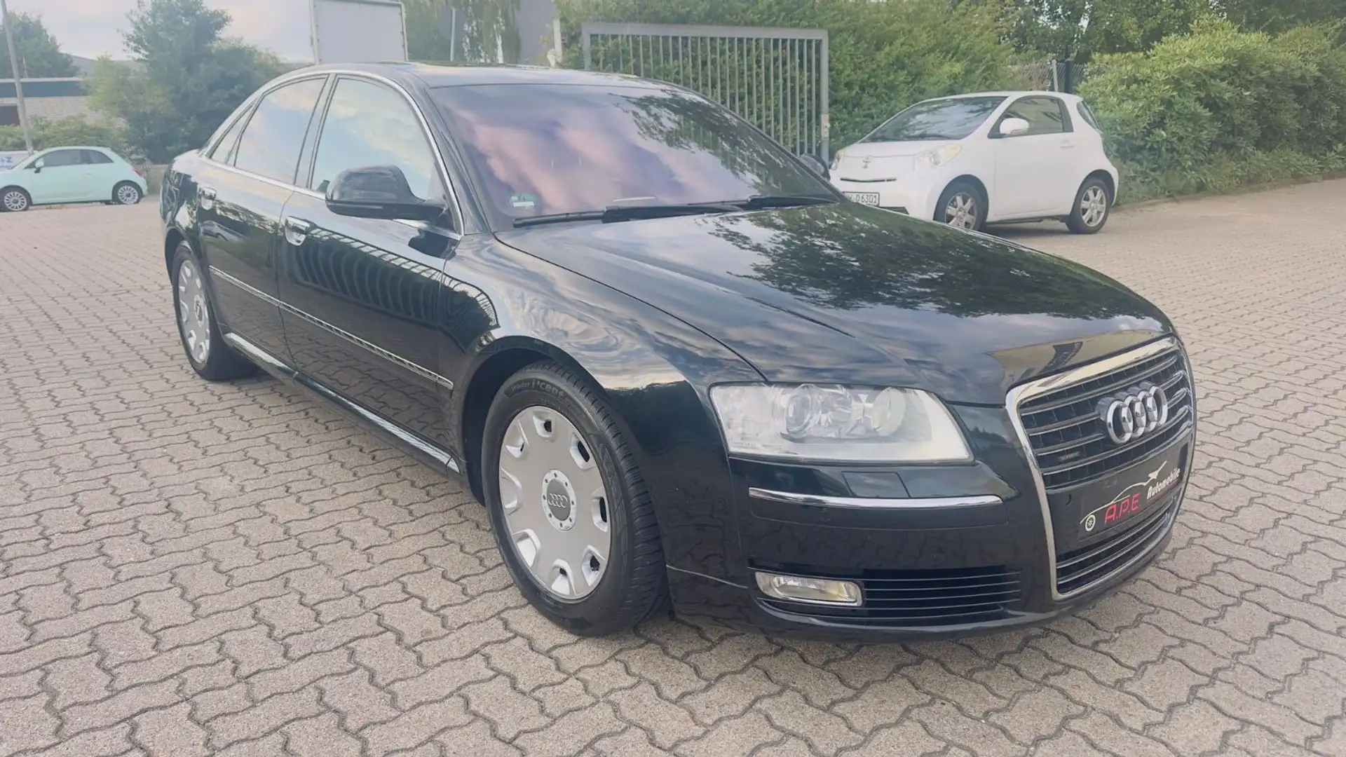 Audi A8 4.2 FSI quattro Tüv/Au NEU Negru - 1