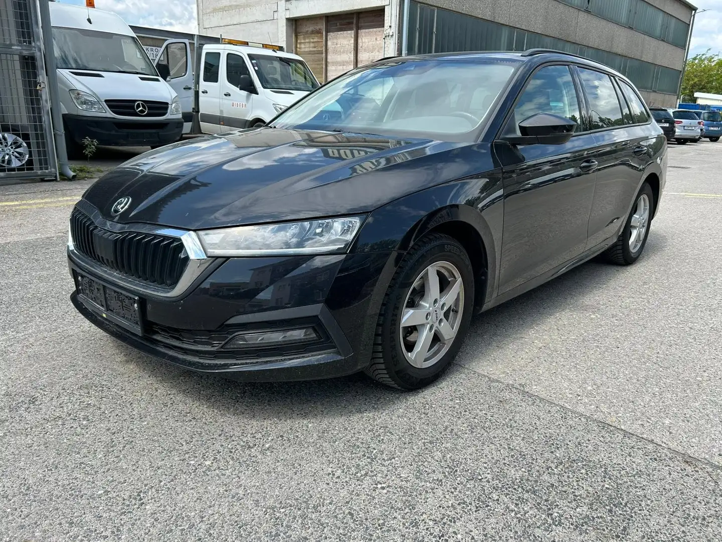 Skoda Octavia Ambition Noir - 1