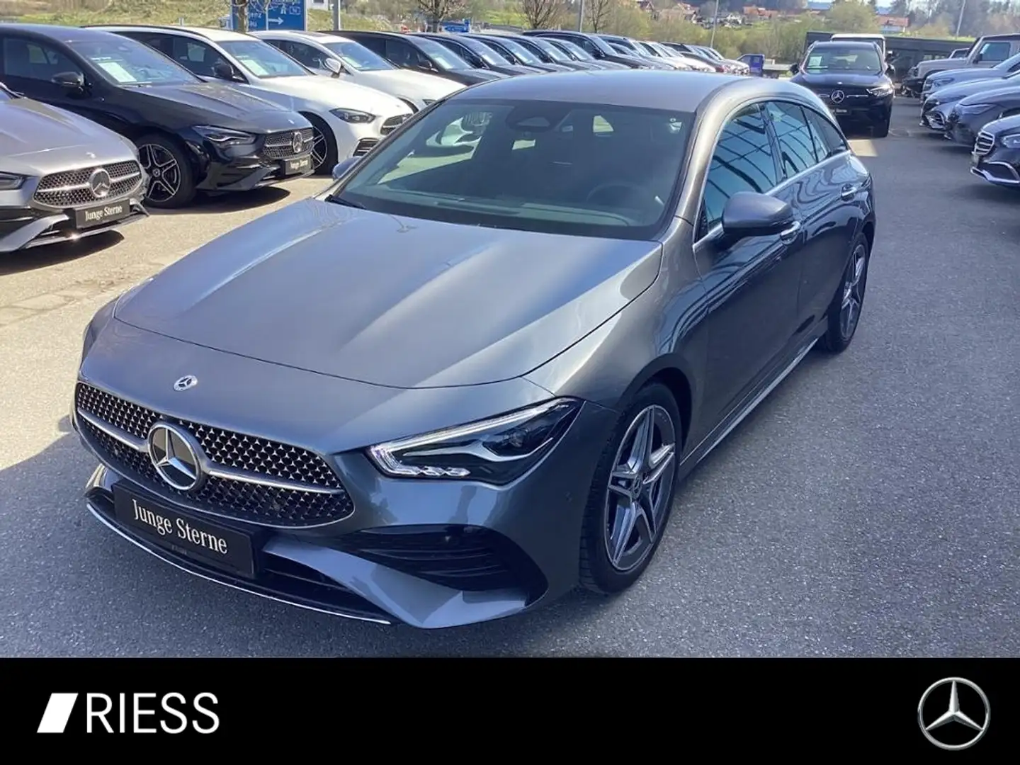 Mercedes-Benz CLA 200 SB AMG Navi PDC Kamera Keyless-Go Spur Grau - 1