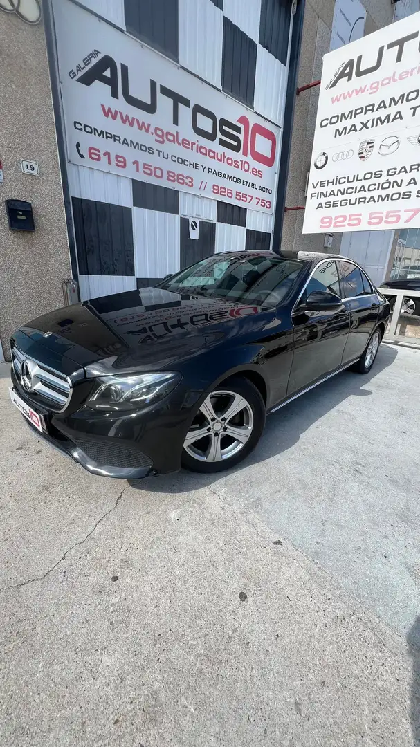 Mercedes-Benz E 220 Estate 220d 9G-Tronic Schwarz - 1