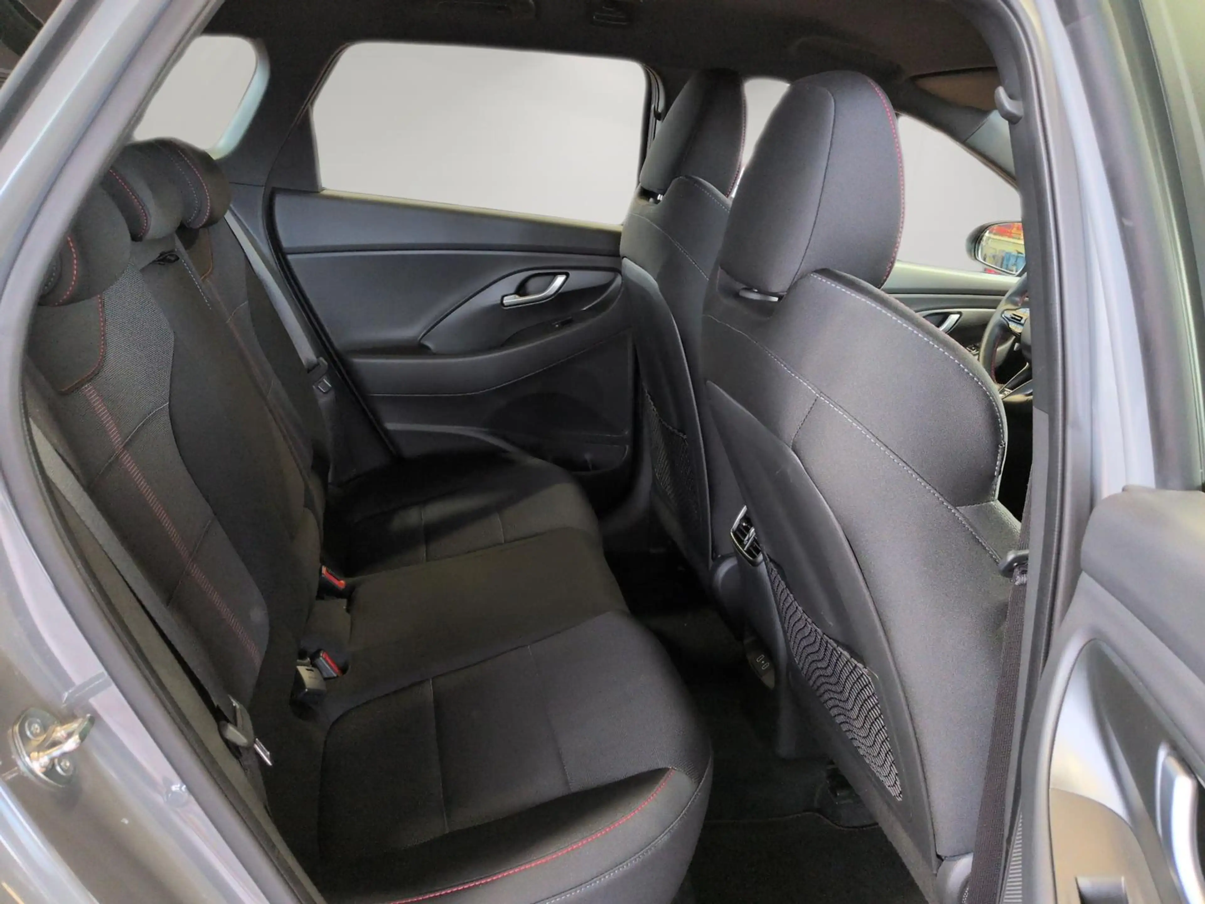 Hyundai SANTA FE i 30 N Line 1.5L /Digital Cockpit /Smart-Key — photo 13