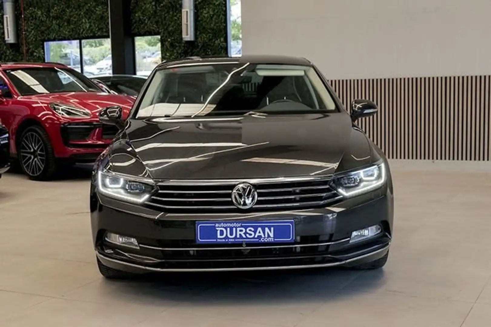 Volkswagen Passat Sport 1.8 TSI 132kW 180CV DSG Gris - 2