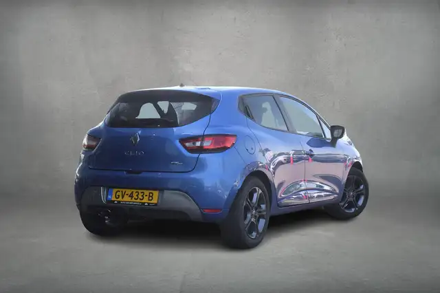 Renault Clio view 3