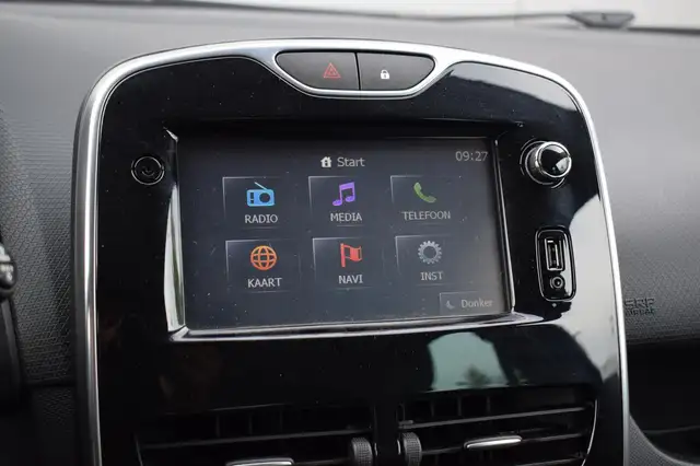 Renault Clio view 12