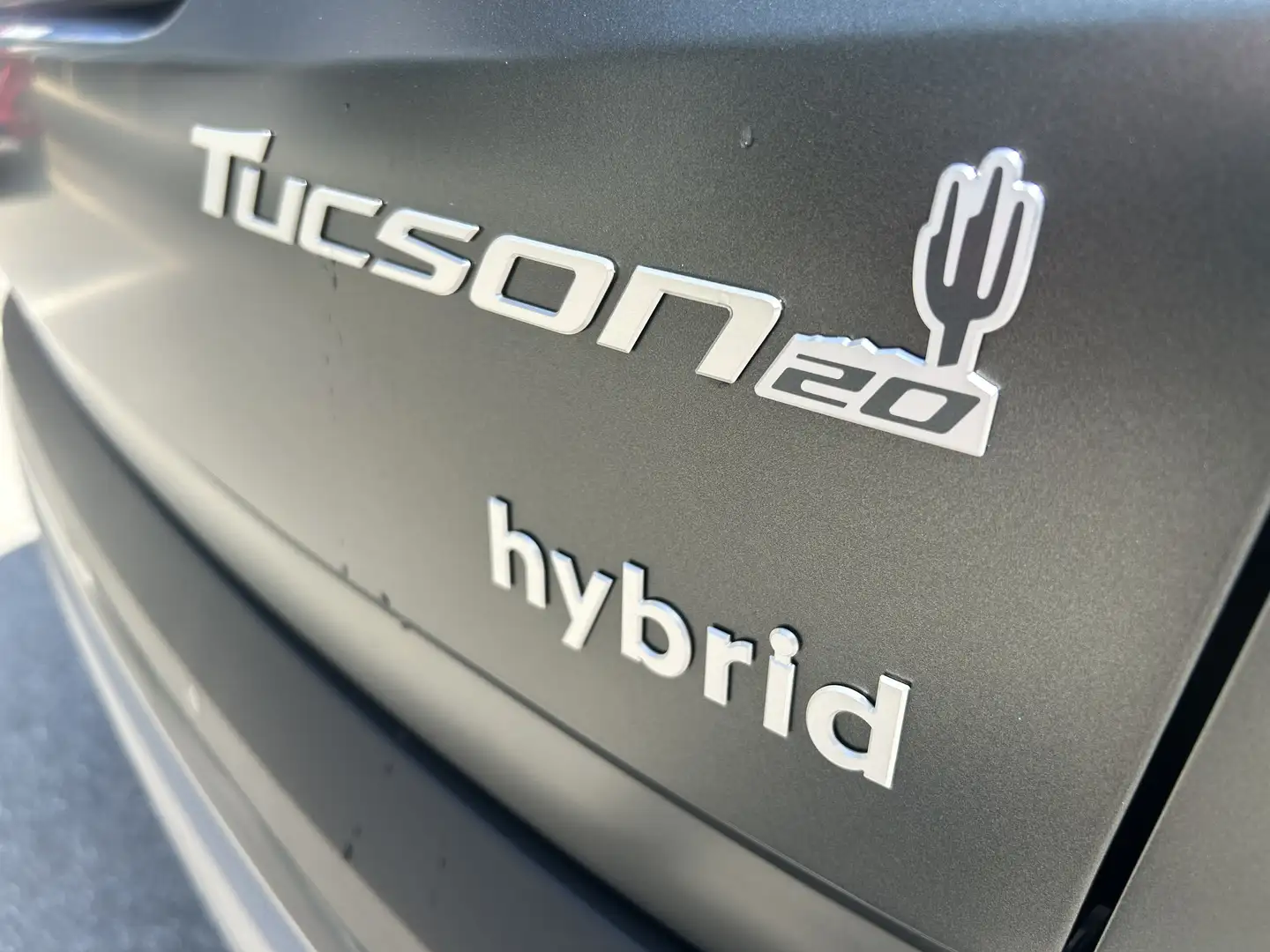 Hyundai TUCSON HYBRID EDITION 20E ANNIVERSAIRE 1.6 T-GDi 215 CV Gris - 1