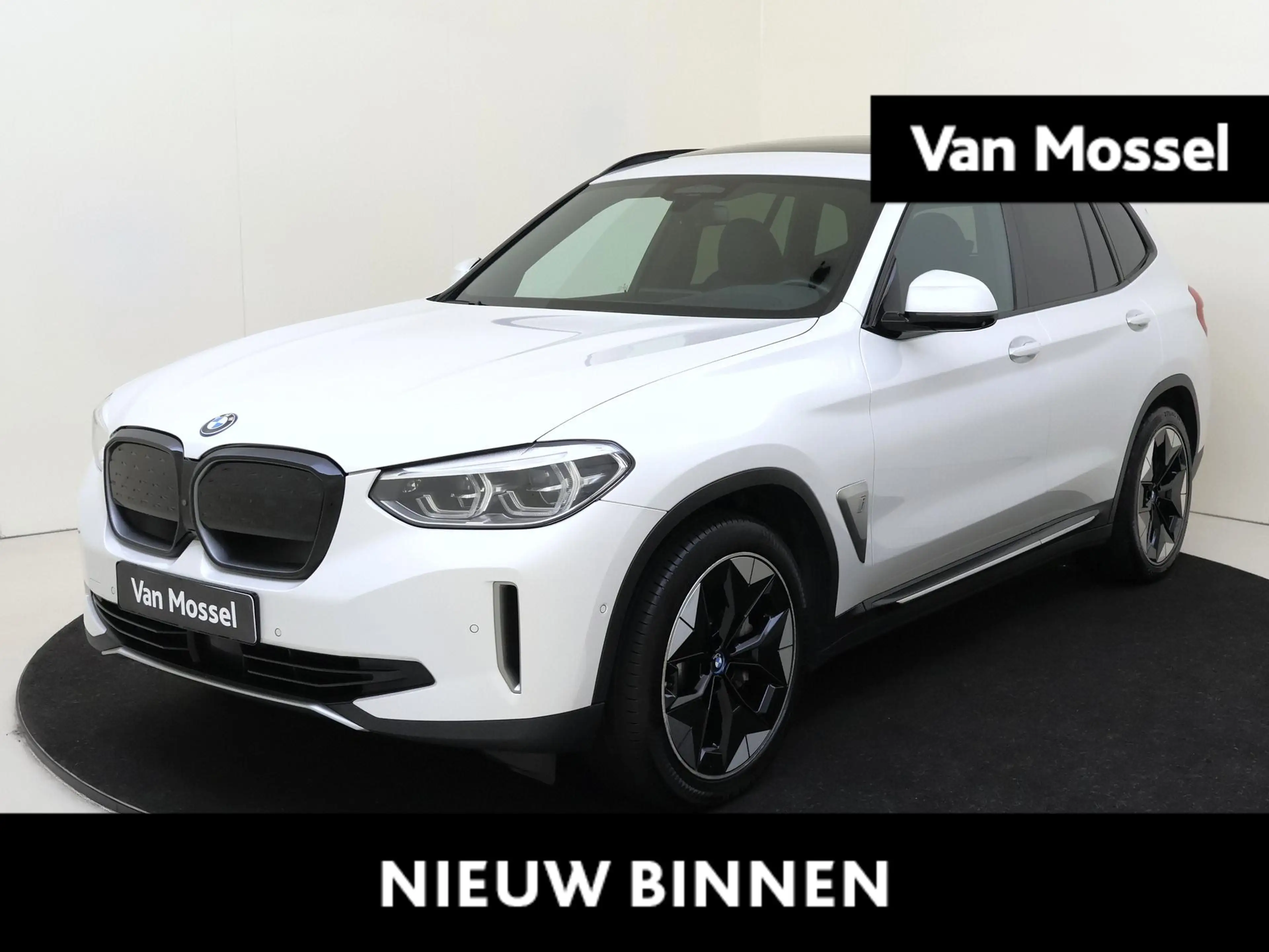 BMW iX3 High Executive 80 kWh Shadow line pack | Trekhaak
