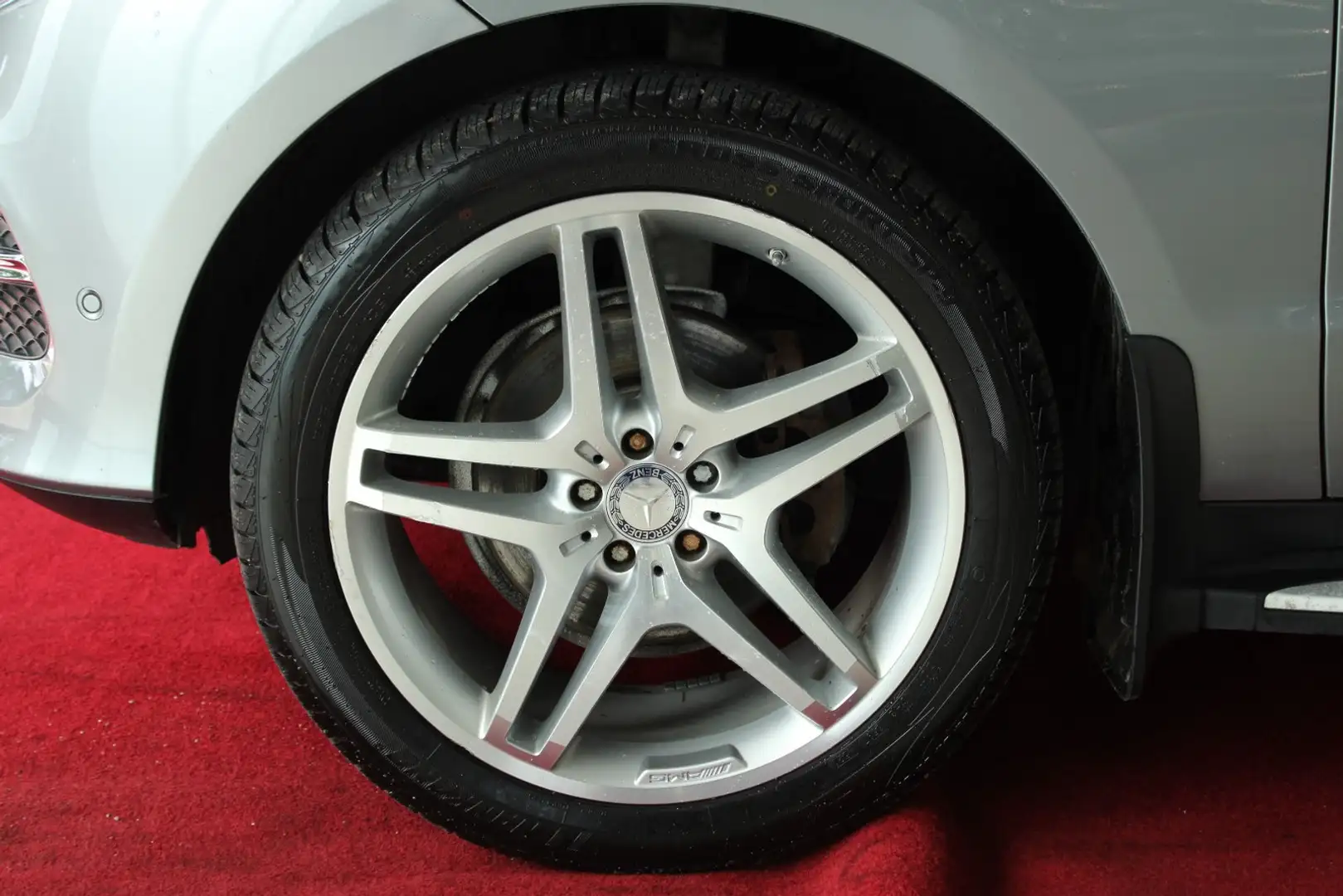 Mercedes-Benz GLE 350 d 4Matic AMG-LINE LEDER* Argent - 2