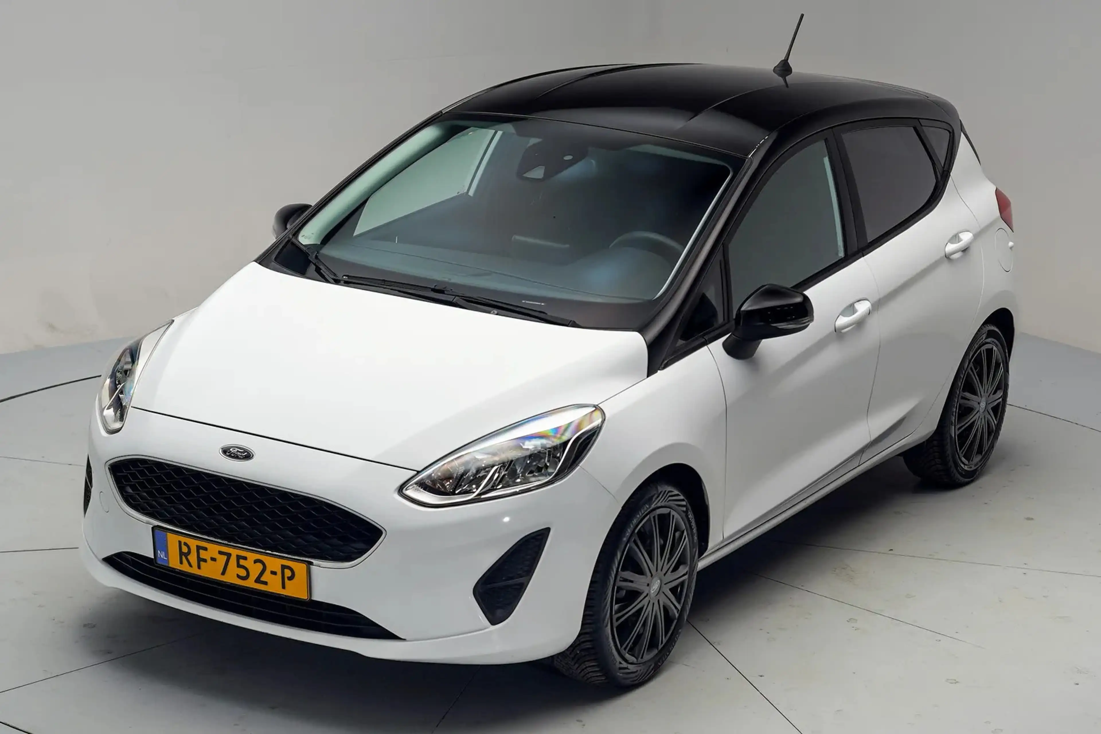 Ford Fiesta 1.1 Trend NW-Model [ Navigatie Cruise control Airc — photo 10