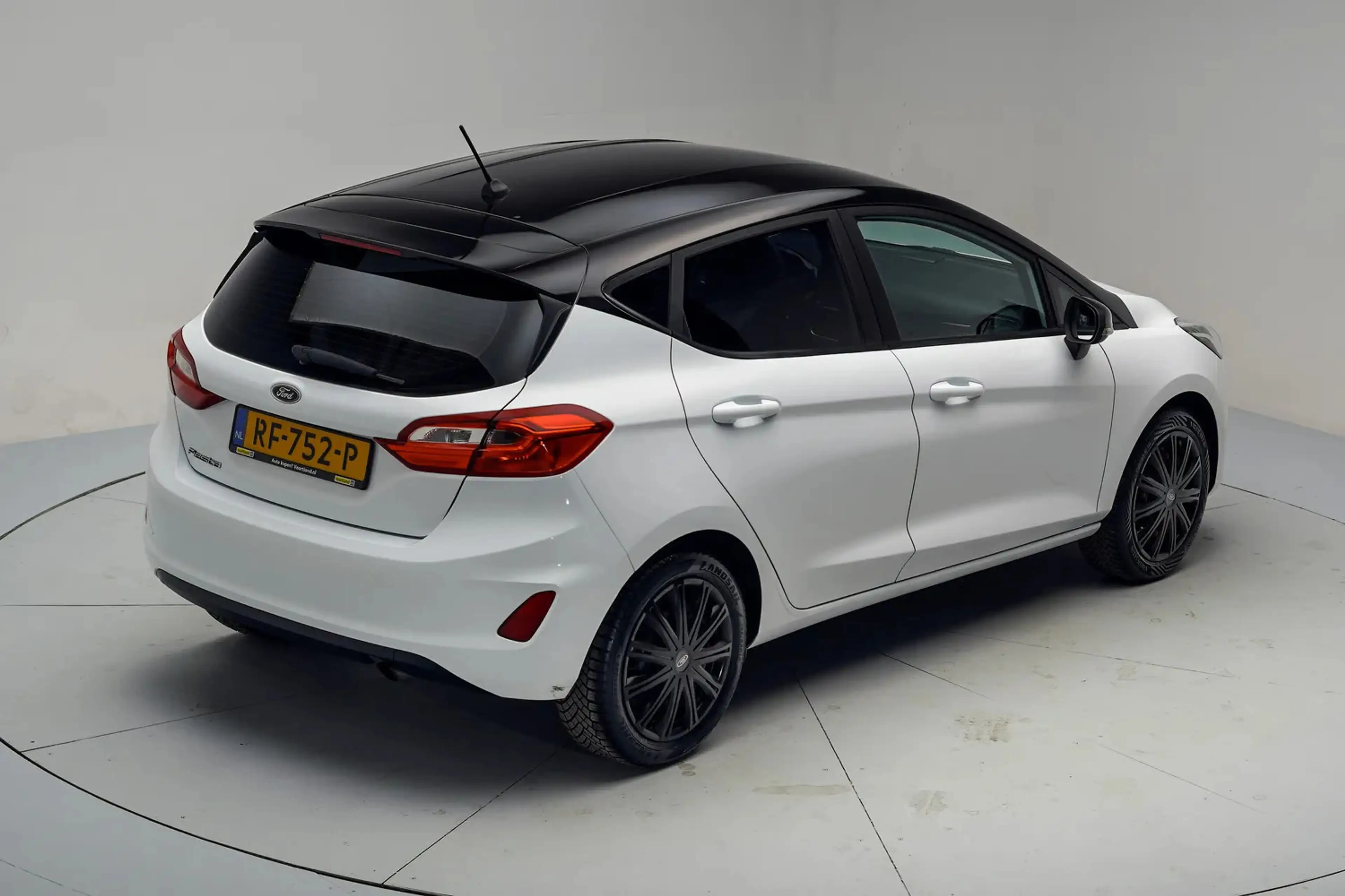 Ford Fiesta 1.1 Trend NW-Model [ Navigatie Cruise control Airc — photo 11
