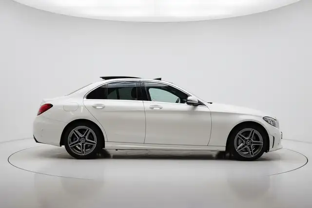 Mercedes-Benz C Class view 5
