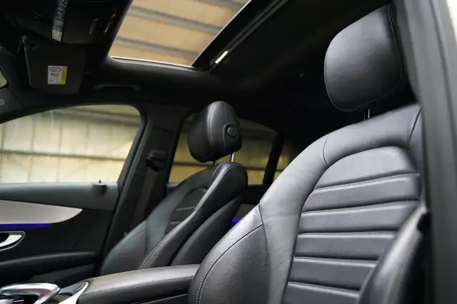 Mercedes-Benz C Class view 14