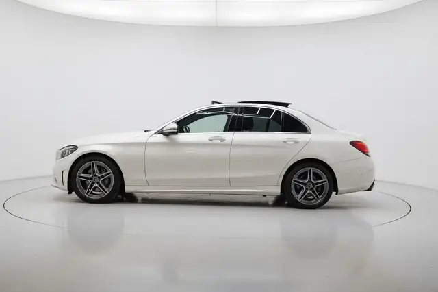 Mercedes-Benz C Class view 4