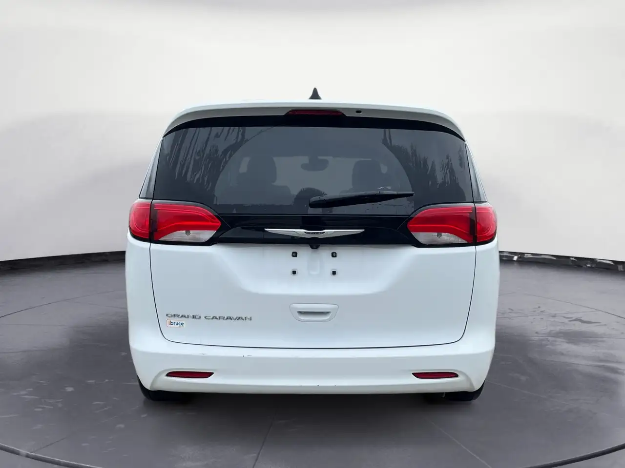 Chrysler Grand Caravan снимка Chrysler Grand Caravan