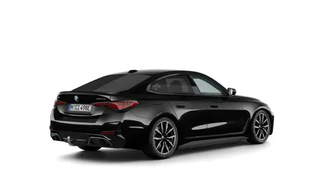 BMW I4 view 3
