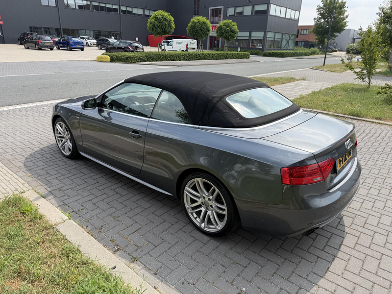 Audi A5 Cabrio 1.8 TFSI S Line Dealer onderhouden — photo 16