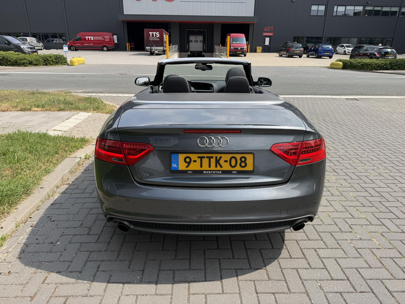 Audi A5 Cabrio 1.8 TFSI S Line Dealer onderhouden — photo 4