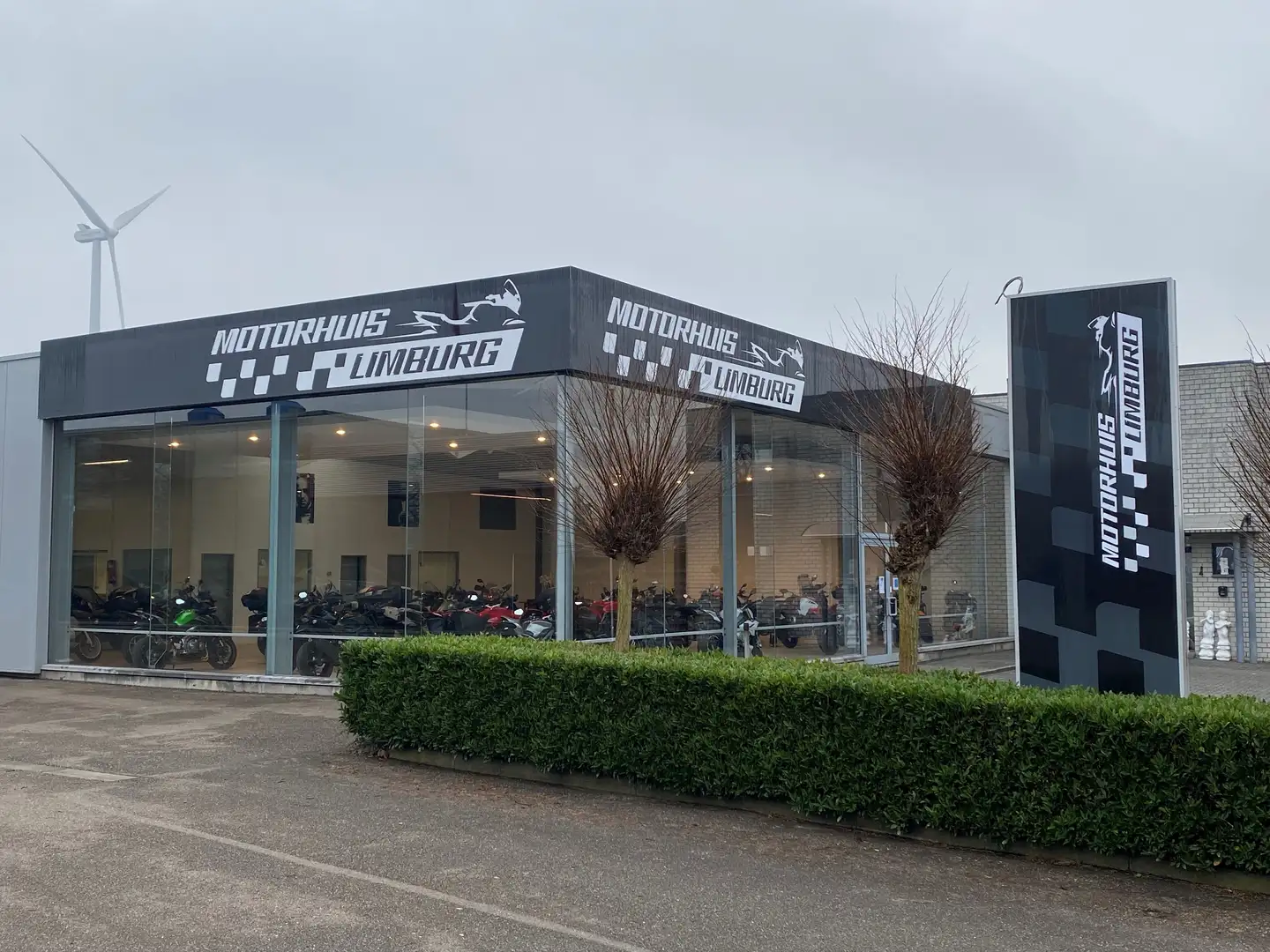 Aprilia Tuono V4 Factory van 2023 met 3000km / 1ste eigenaar Negru - 2