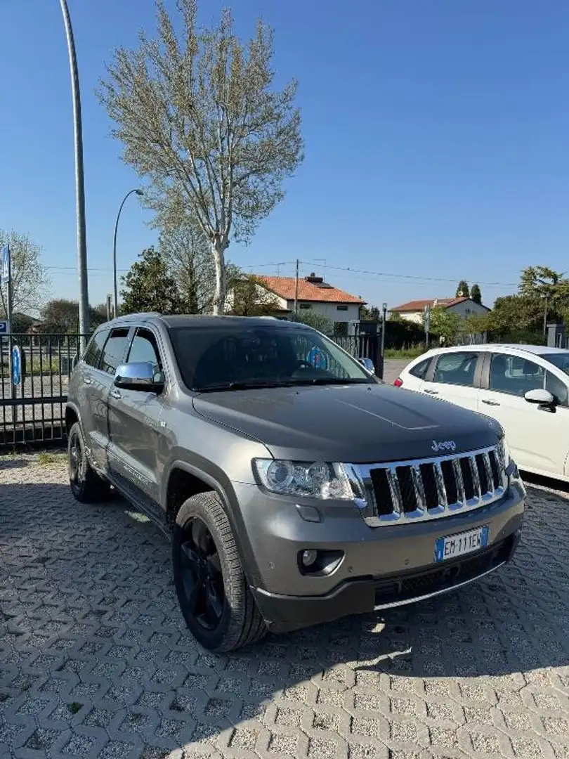 Jeep Grand Cherokee CRD OVERLAND 4X4 AUTOMATICA Šedá - 2