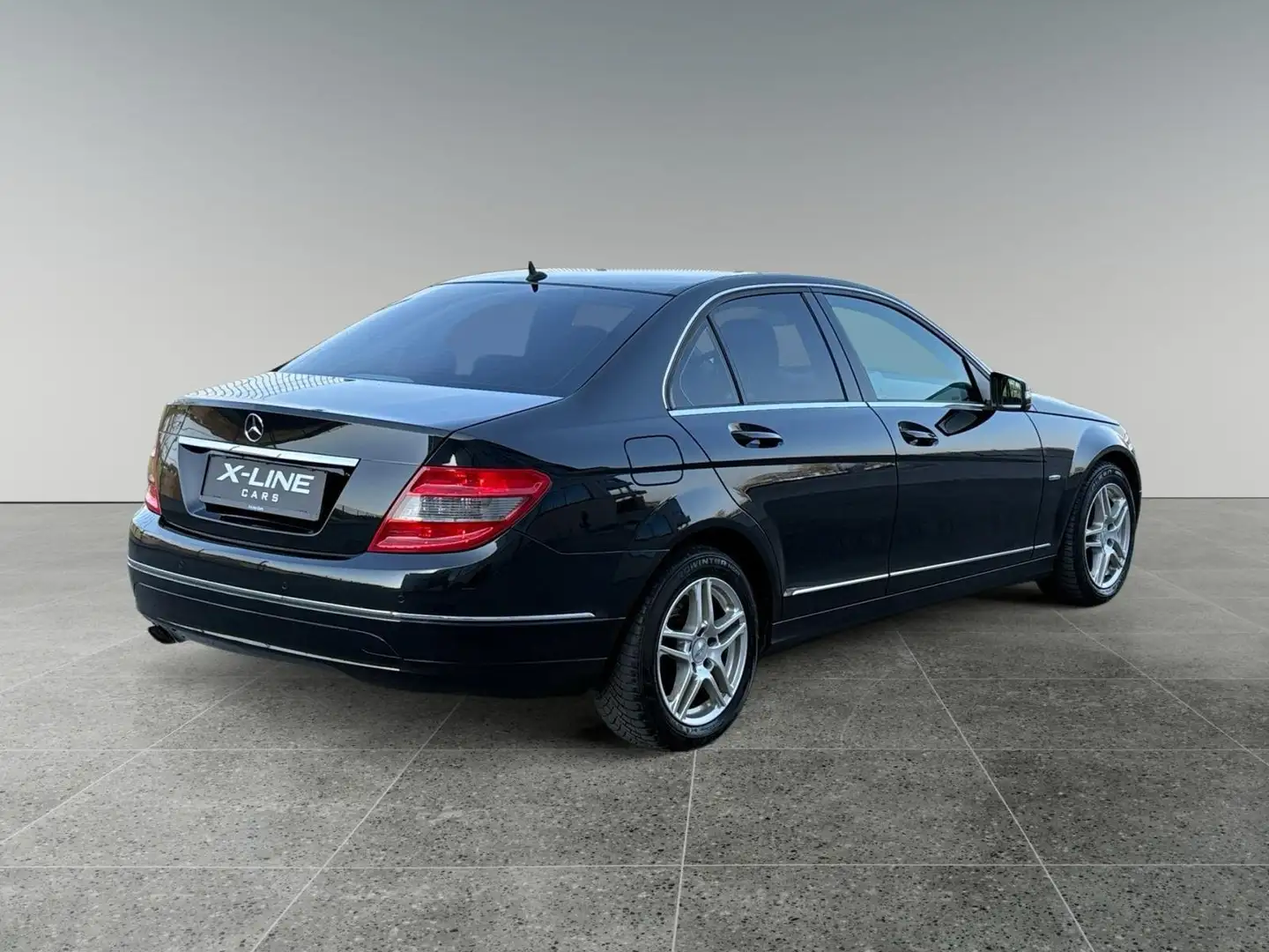 Mercedes-Benz C 180 CDI Avantgarde A-Edition BlueEfficiency Limousine Schwarz - 2