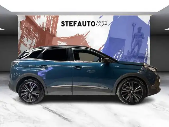 Peugeot 3008 view 3