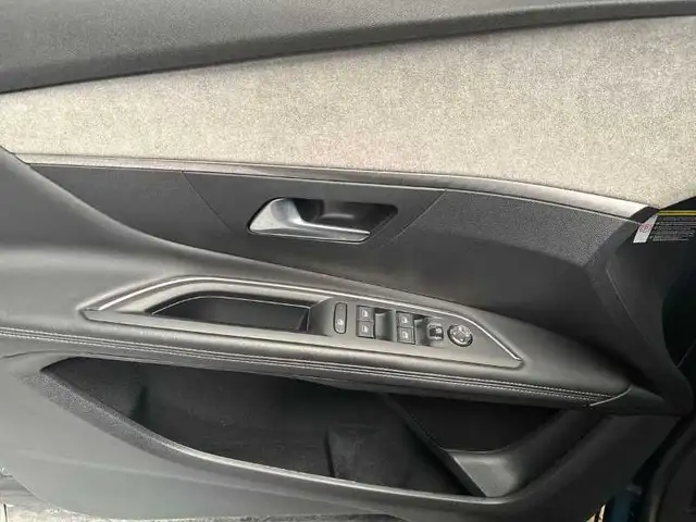 Peugeot 3008 view 10