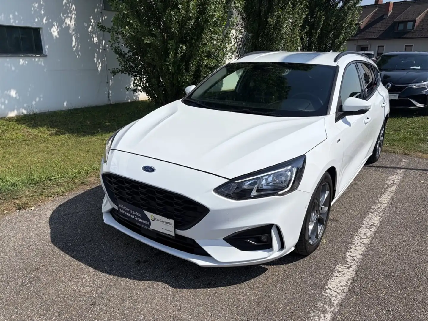 Ford Focus Turnier 2.0EcoBlue 150PS 6-Gang Manuell Weiß - 2