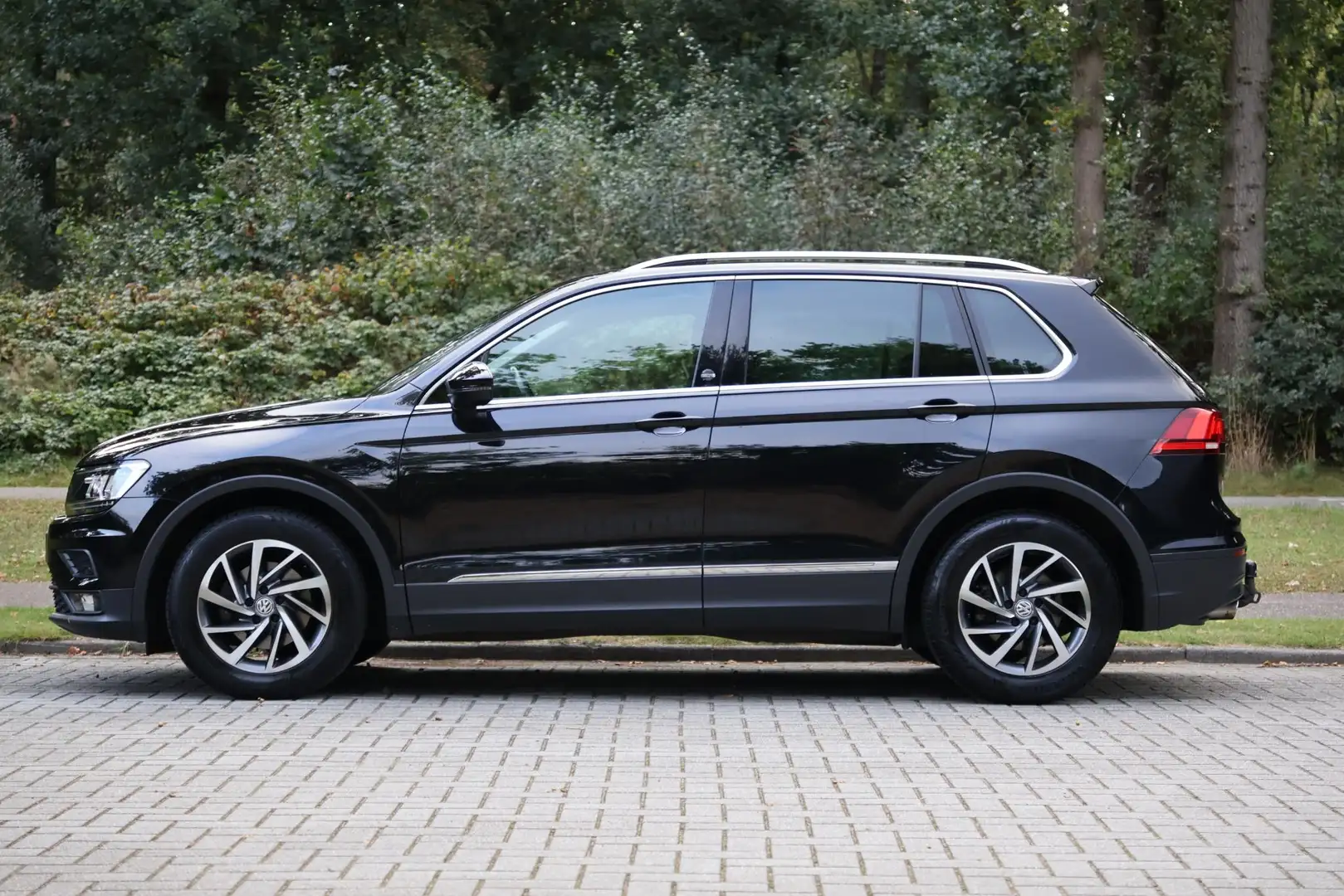 Volkswagen Tiguan 1.4 TSI ACT Comfortline Navi | Clima | Adap Cruise Noir - 2