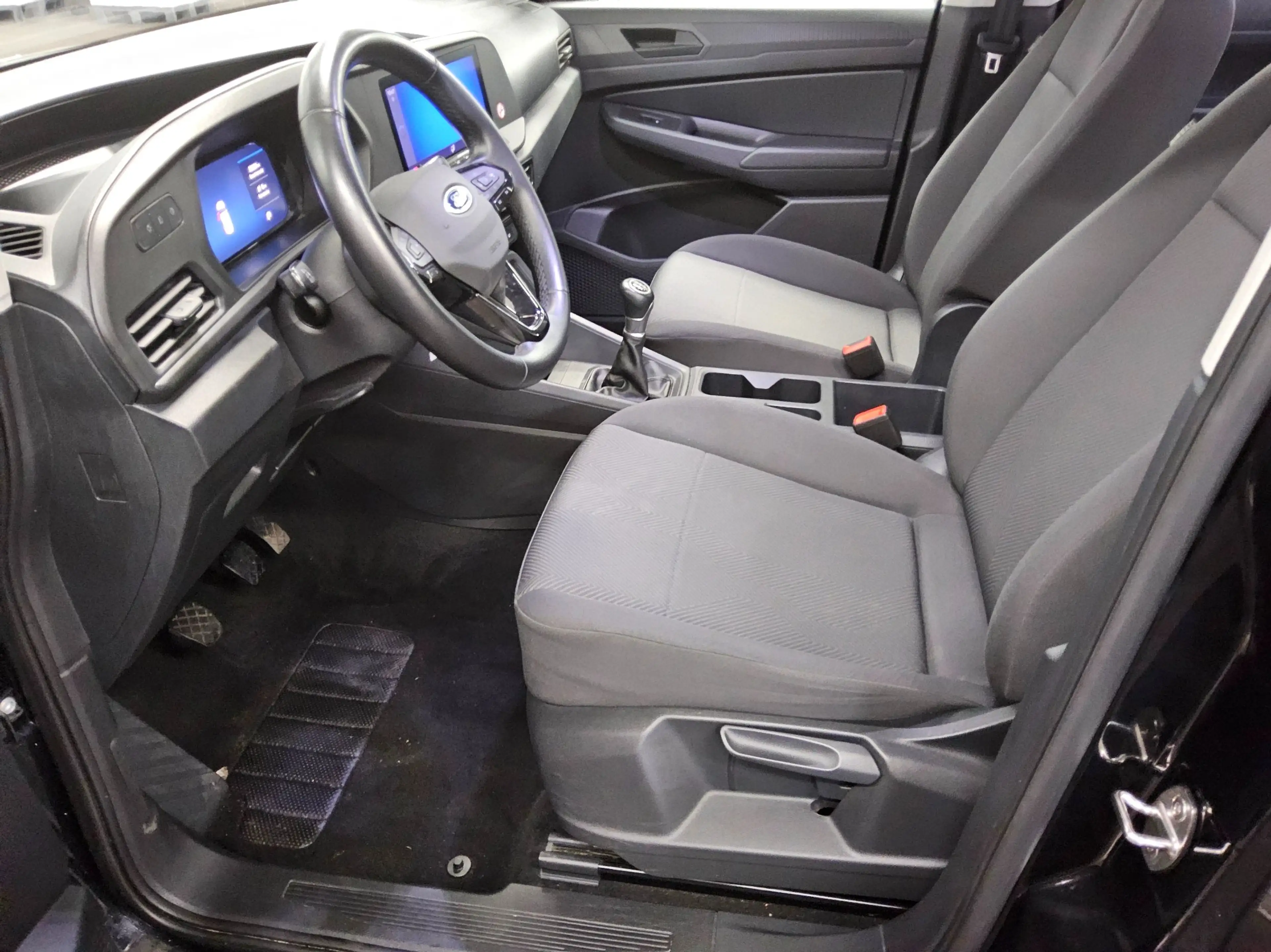 Ford Grand Tourneo GRAND TOURNEO CONNEC 7-SITZE NAVI RADIO TEMPO MFL PDC AHK — photo 9