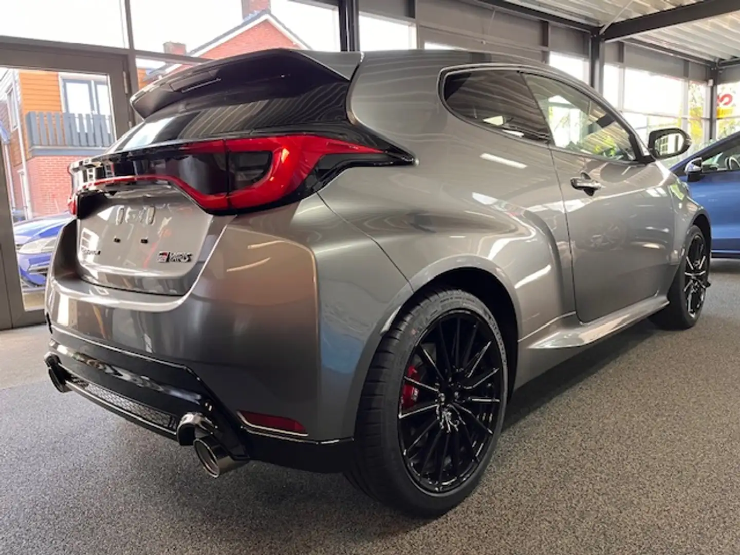 Toyota Yaris 1.6 Turbo GR Performance (NEW) 280 PK [BPM] Gris - 2