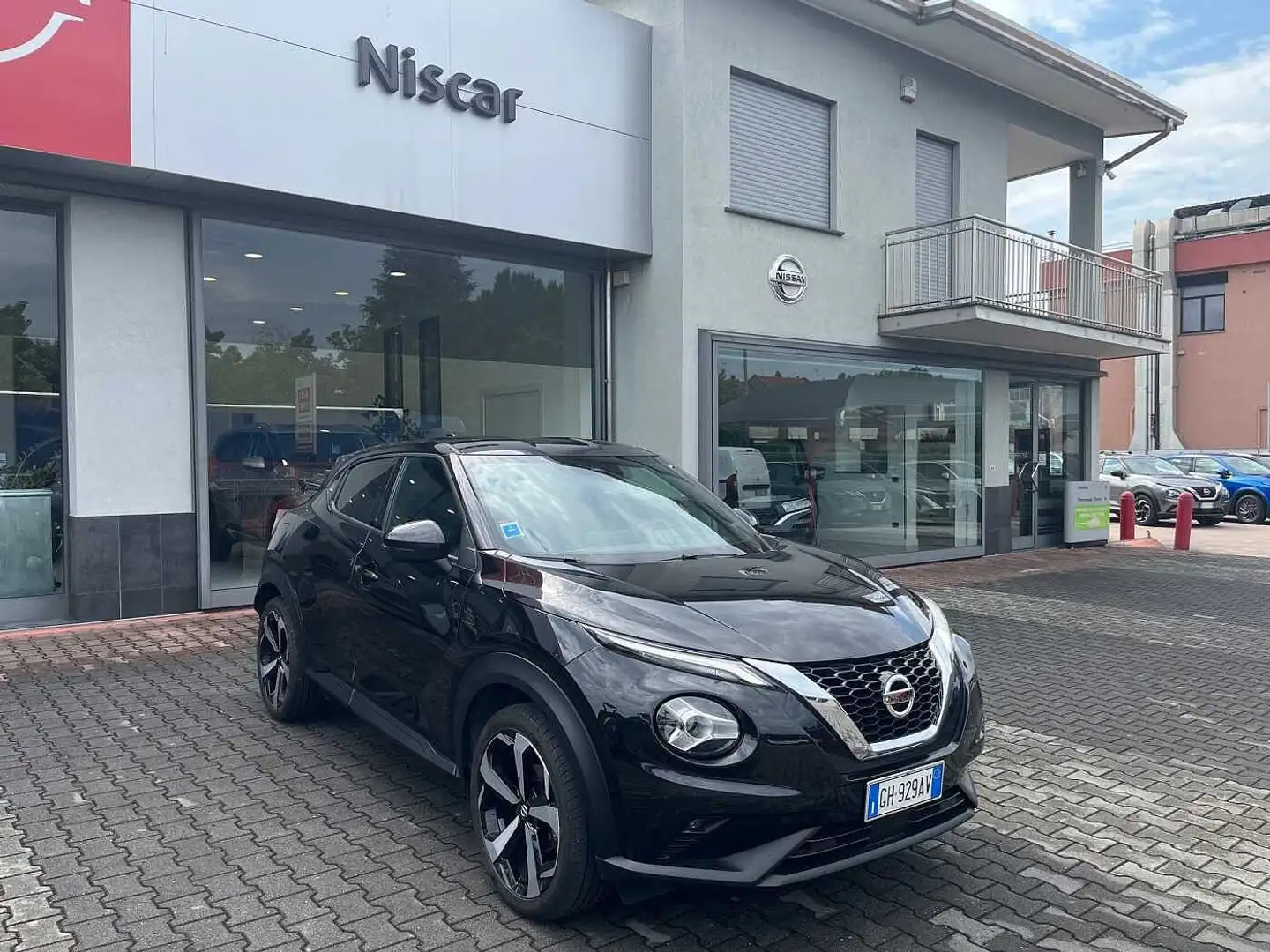 Nissan Juke 2ª serie 1.0 DIG-T 114 CV DCT N-Connecta Nero - 2