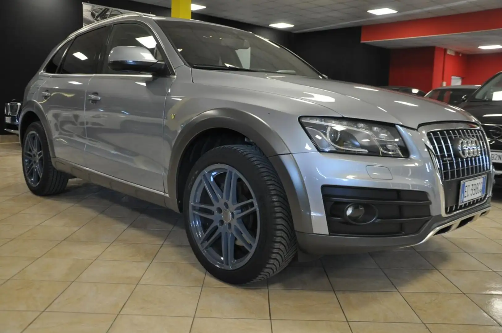 Audi Q5 3.0 V6 TDI quattro S tronic*TETTO/LED/NAVI/PDC* Grigio - 1