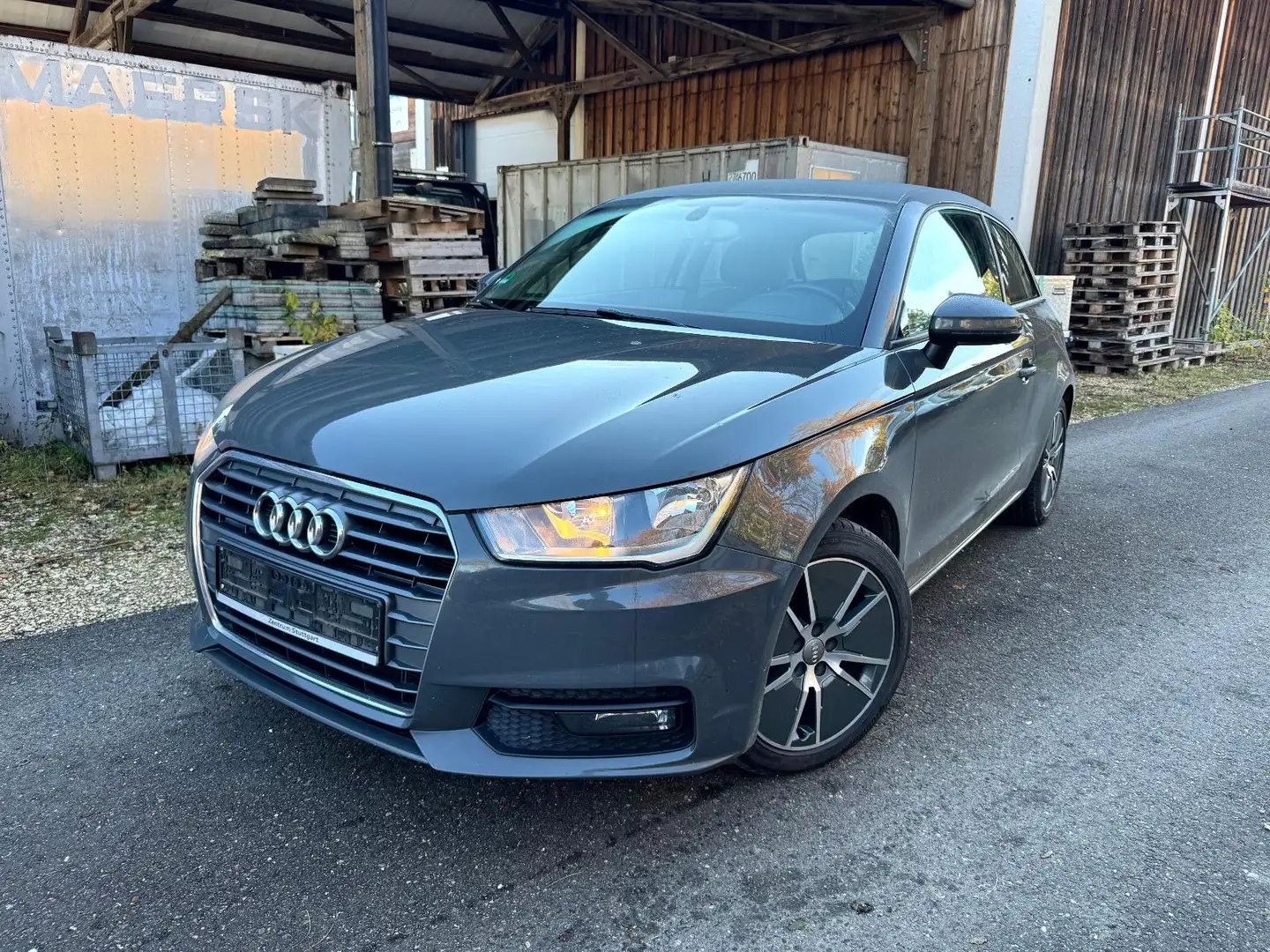 Audi A1 **NAVI/8-FACH/SHZ** Grau - 1