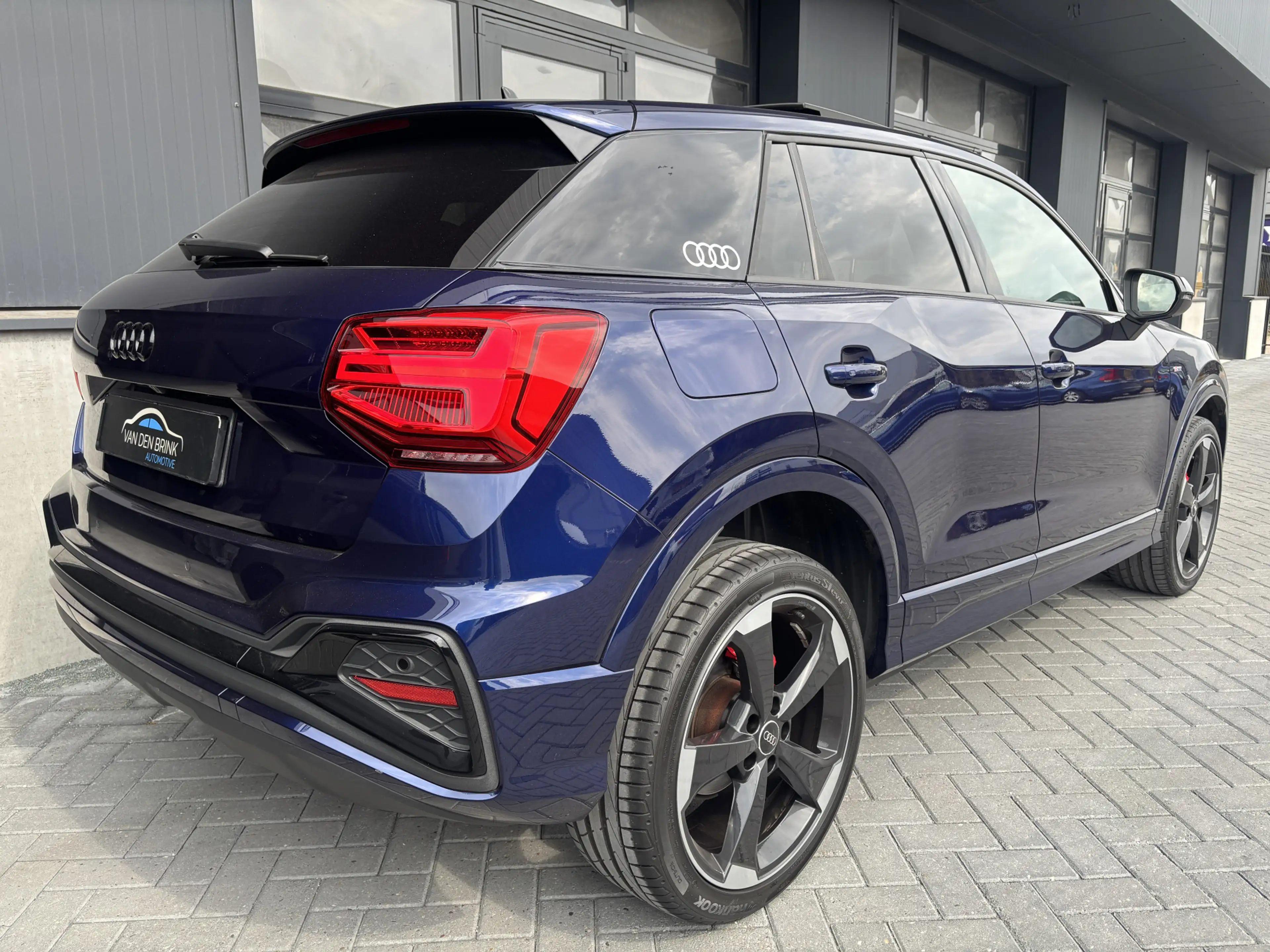 Audi Q2 35 TFSI S-Line Pano Navarra blauw — photo 3