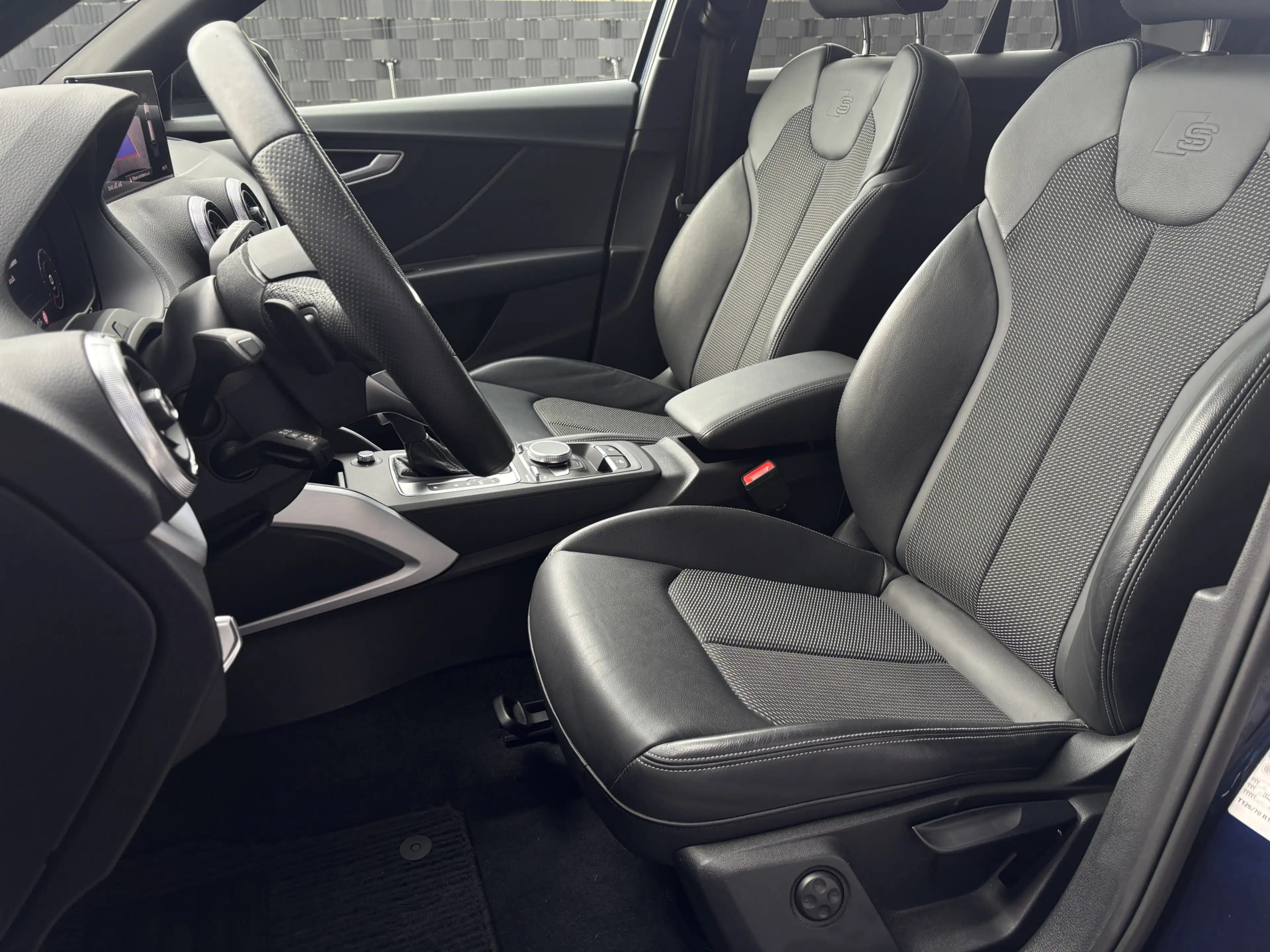 Audi Q2 35 TFSI S-Line Pano Navarra blauw — photo 10