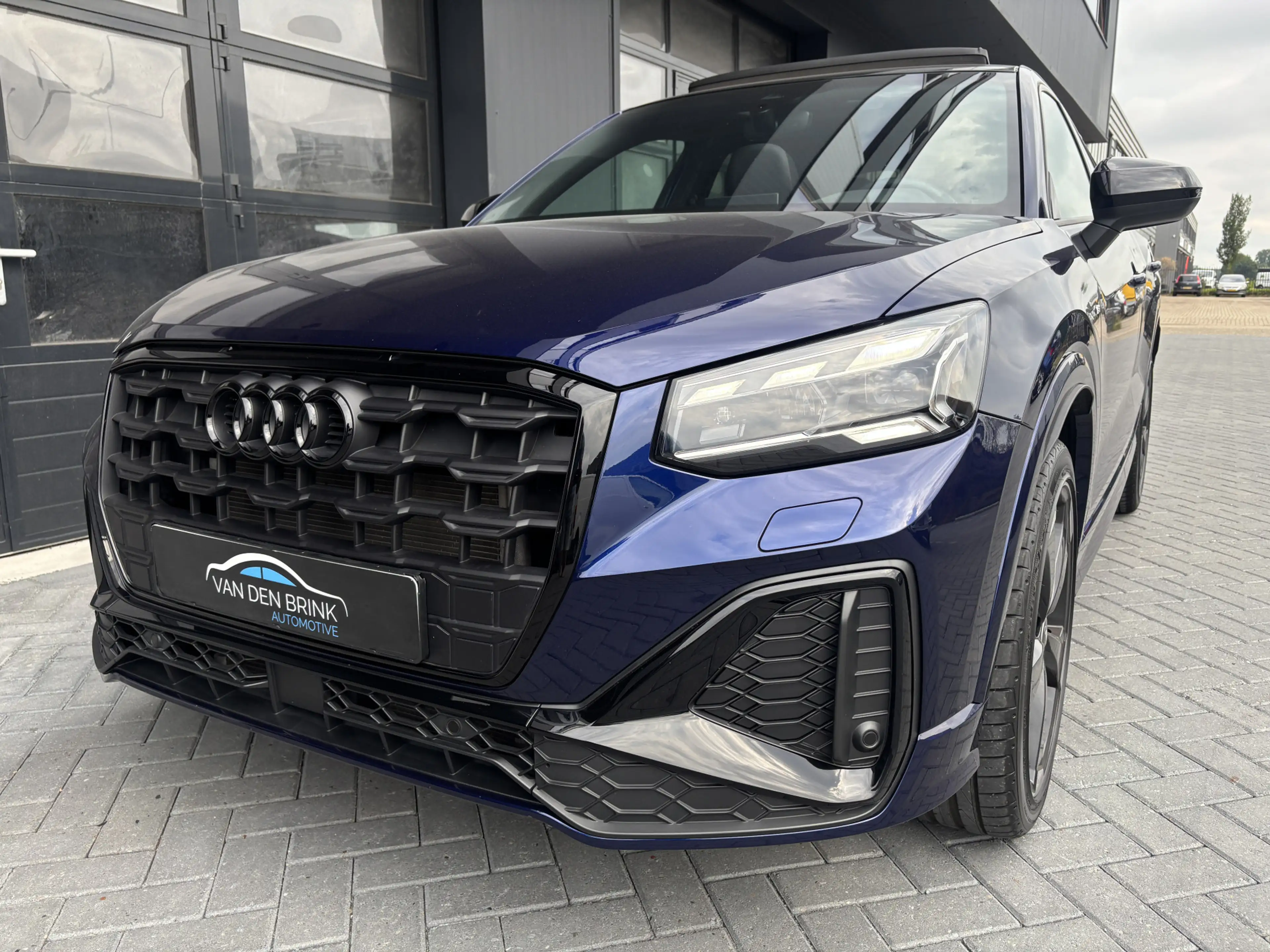 Audi Q2 35 TFSI S-Line Pano Navarra blauw — photo 4