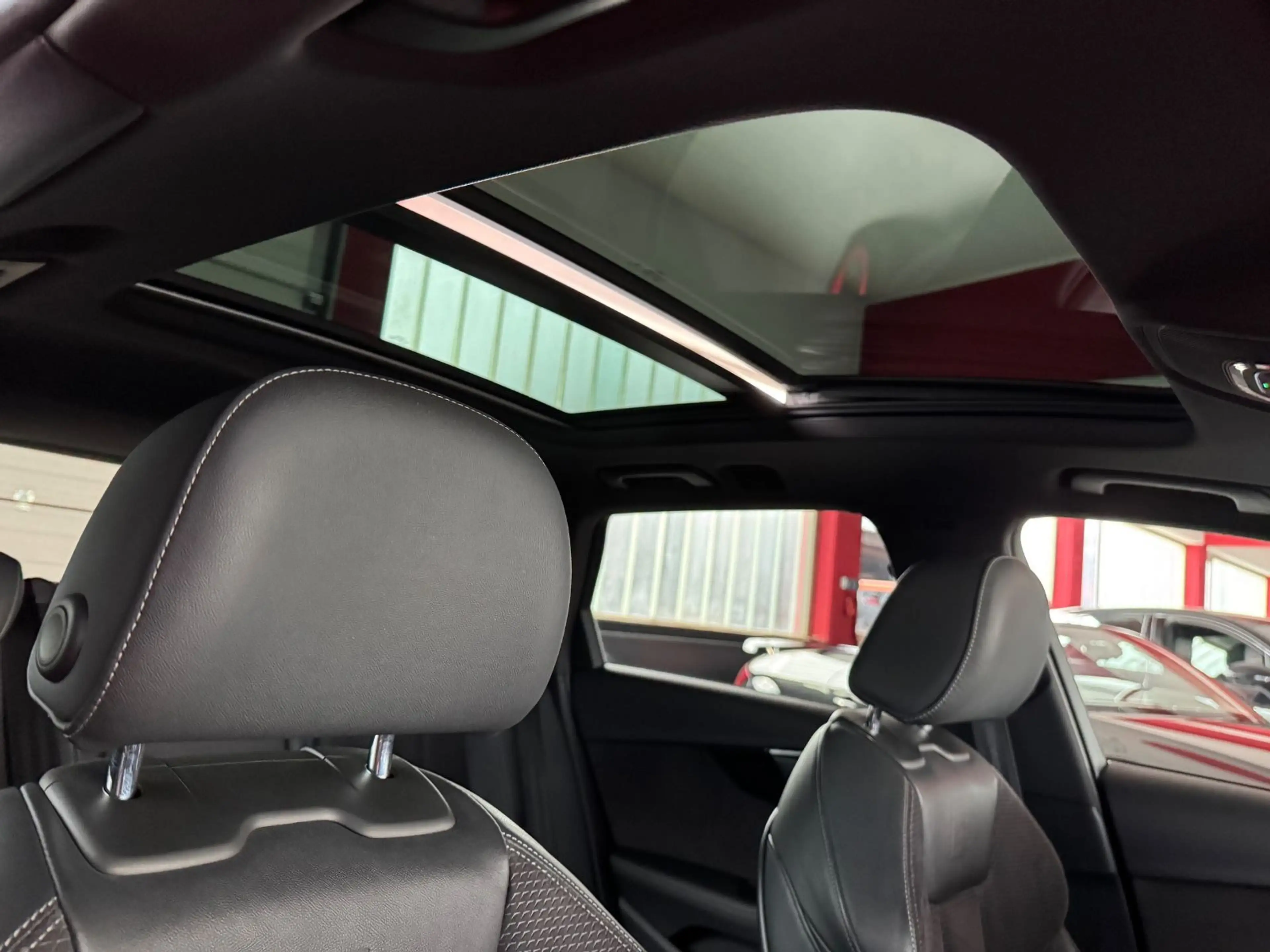 Audi S4 Avant 3.0TFSI Pano Virtual Matrix ACC B&O 19" — photo 14