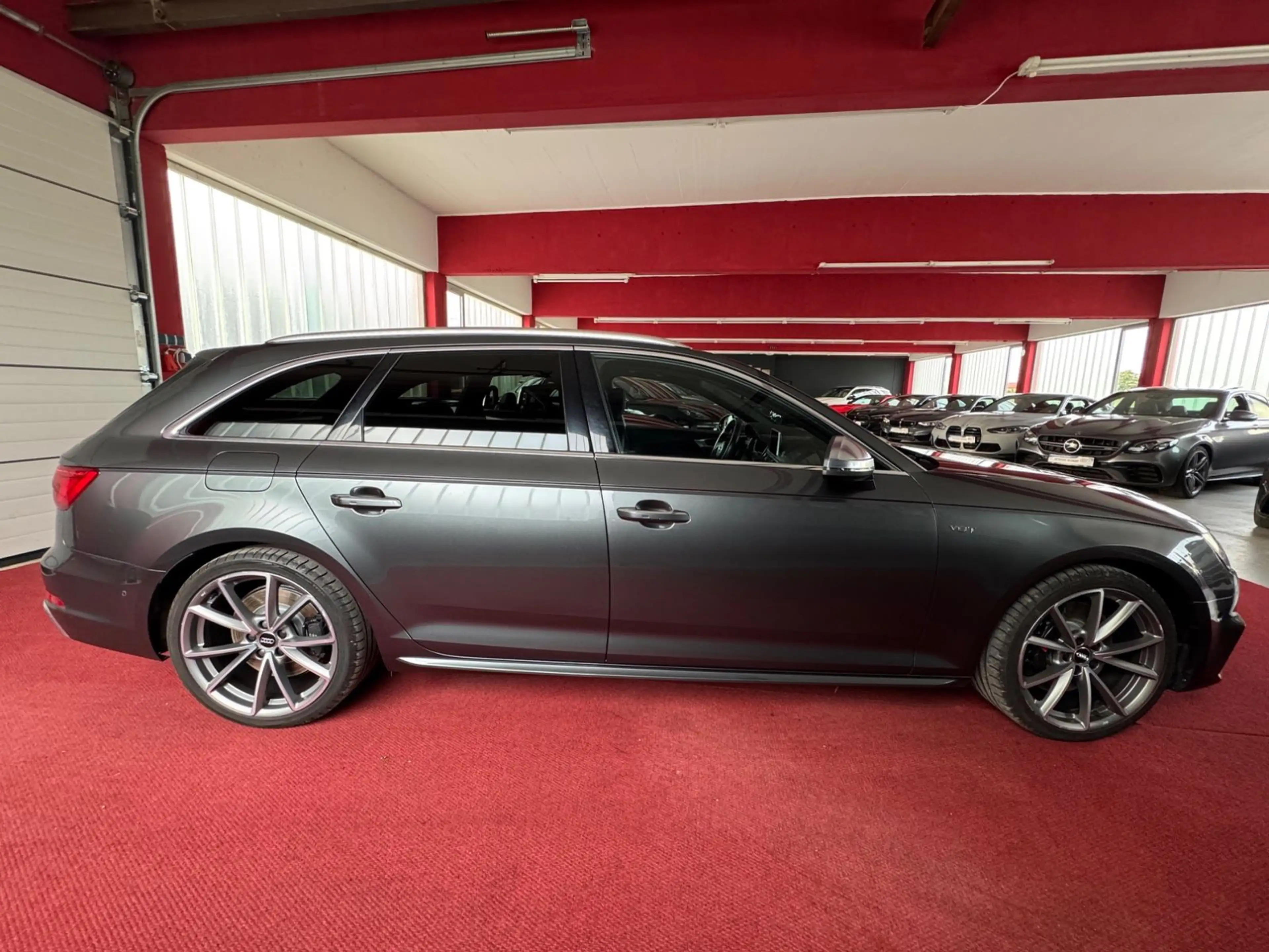 Audi S4 Avant 3.0TFSI Pano Virtual Matrix ACC B&O 19" — photo 9