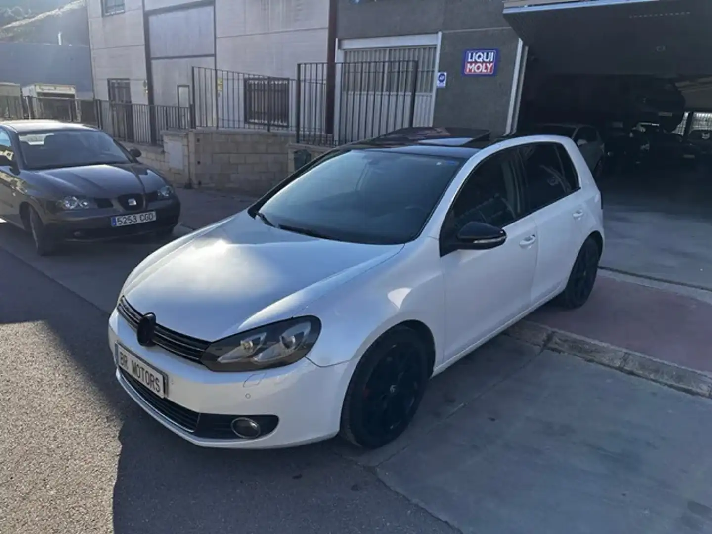 Volkswagen Golf 1.6TDI CR Advance 105 - 1