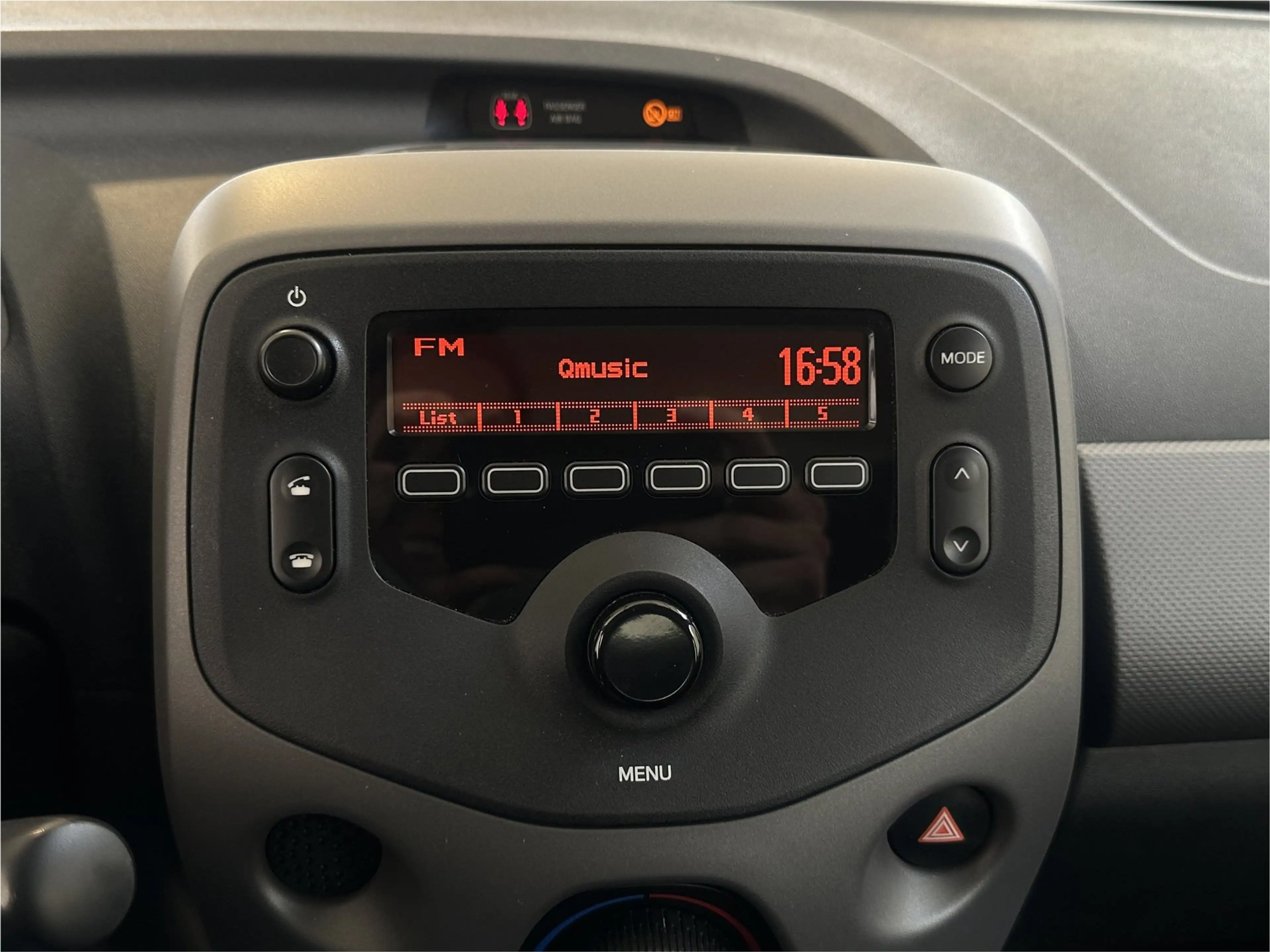 Peugeot 108 1.0 e-VTi Active | Bluetooth | NL | Airco | C.V | — photo 11