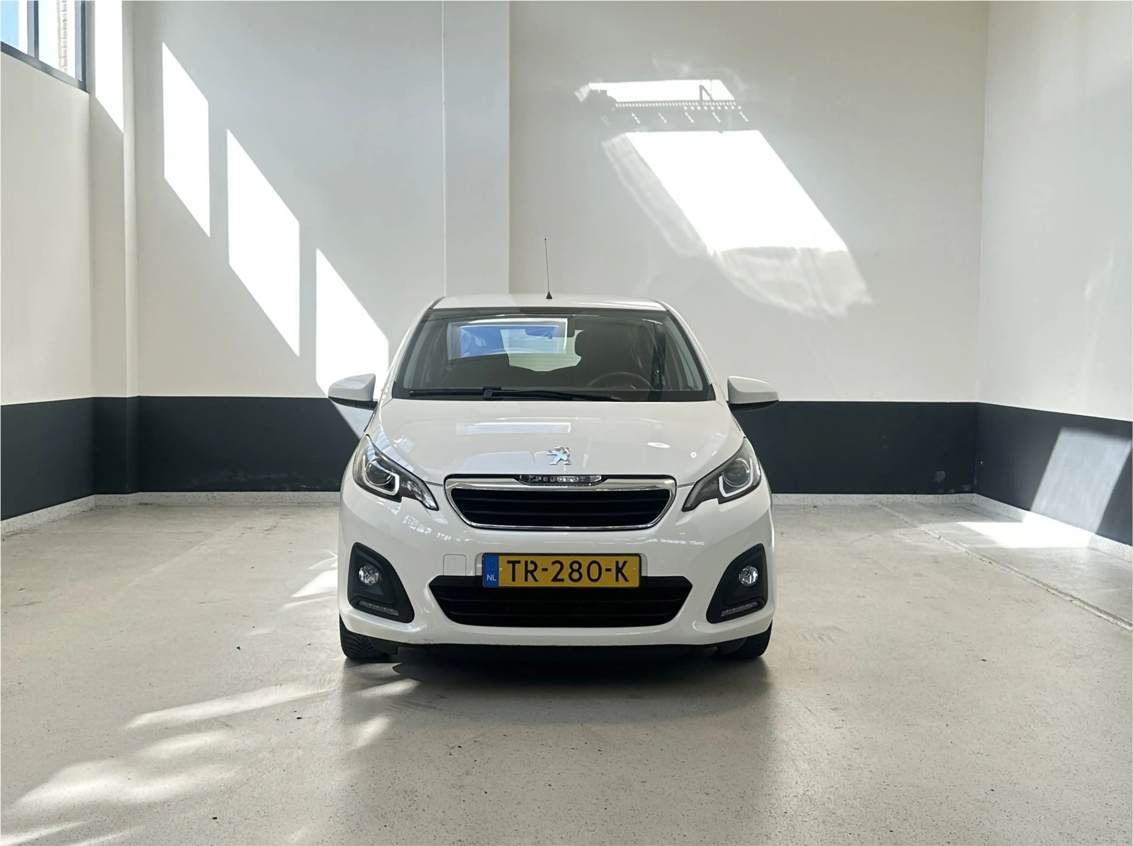 Peugeot 108 1.0 e-VTi Active | Bluetooth | NL | Airco | C.V | — photo 3