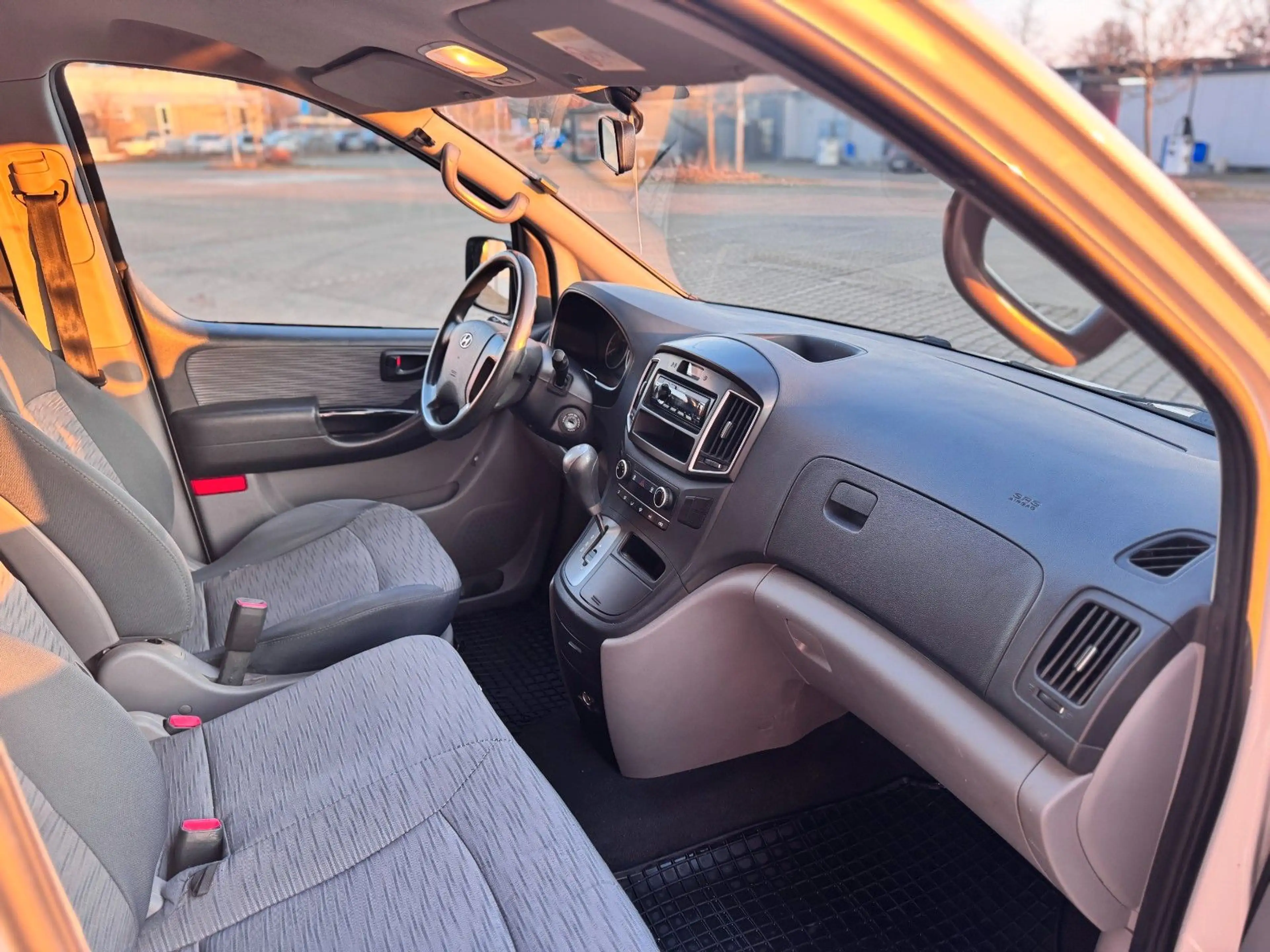 Hyundai H-1 Kasten*1.HAND*KLIMA*AUTOMATIK*REGALE*SORTIMO — photo 13