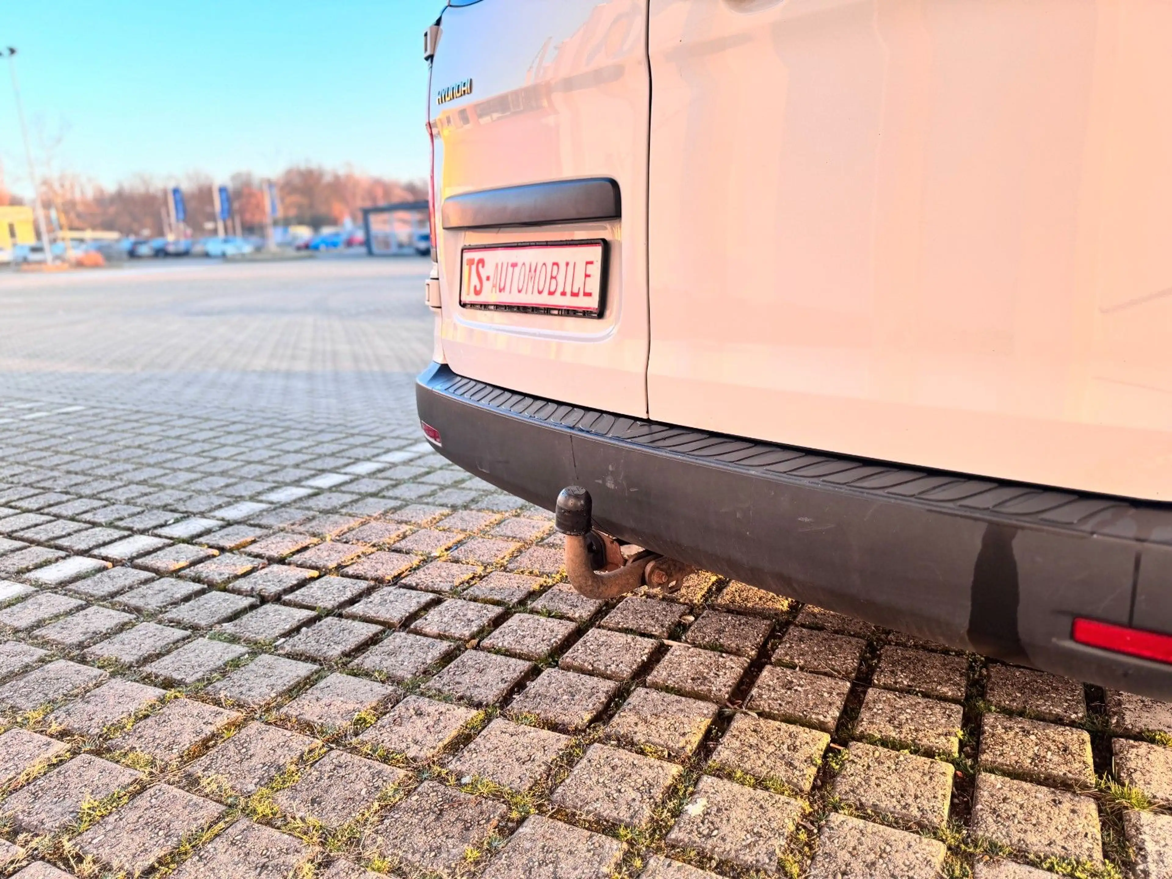 Hyundai H-1 Kasten*1.HAND*KLIMA*AUTOMATIK*REGALE*SORTIMO — photo 7